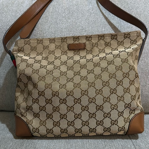 Gucci Handbags - GUCCI crossbody bag